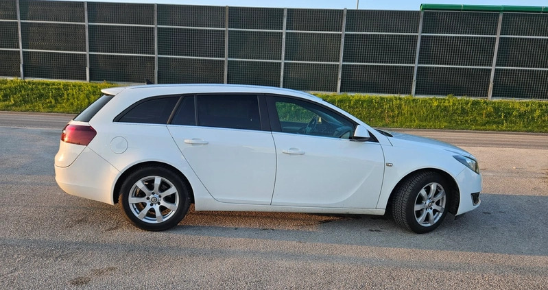 Opel Insignia cena 33000 przebieg: 244000, rok produkcji 2014 z Kielce małe 106